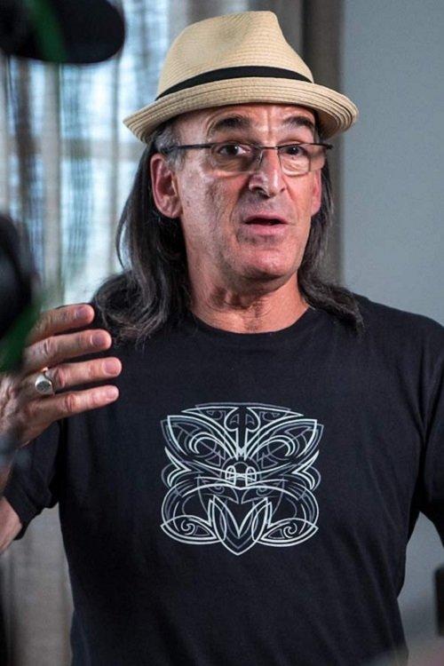 Paul Johnstone fotoğrafı