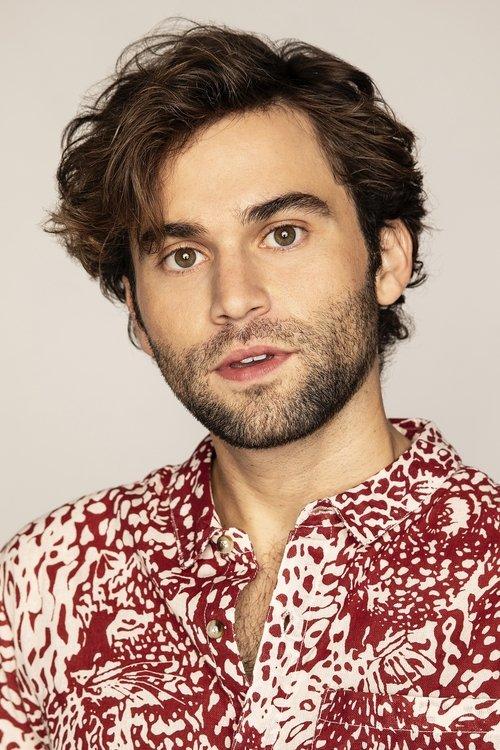 Jake Borelli fotoğrafı