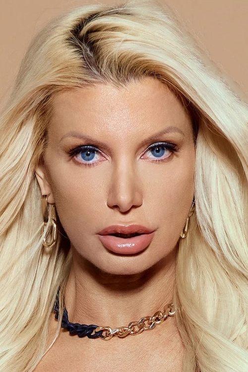 Brittany Andrews fotoğrafı