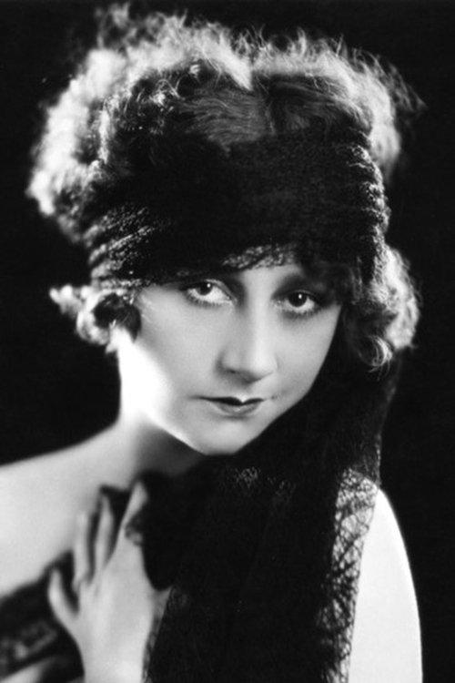 Ruth Stonehouse fotoğrafı