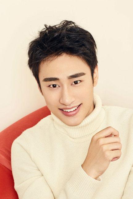 En Liang fotoğrafı