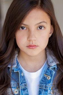 Elle Paris Legaspi fotoğrafı