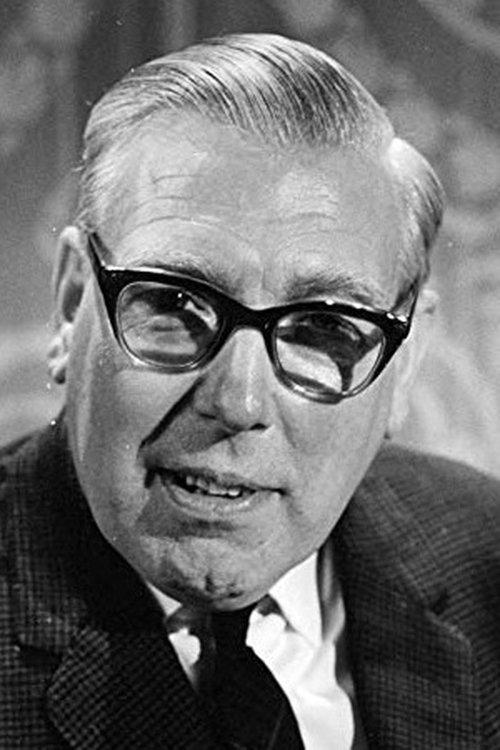 Arthur Negus fotoğrafı