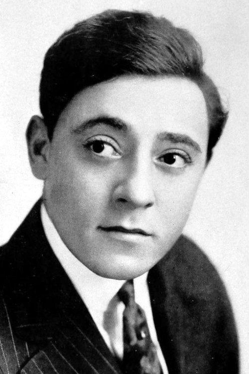 John Oaker fotoğrafı