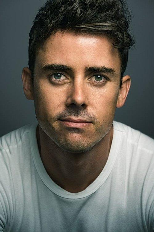 Julian Curtis fotoğrafı