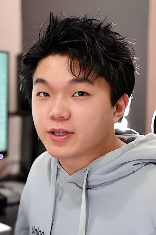 Yuantao Zhang fotoğrafı