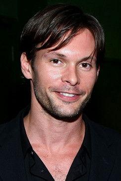 James O'Shea fotoğrafı