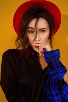 Yan Jiaying fotoğrafı