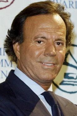 Julio Iglesias fotoğrafı