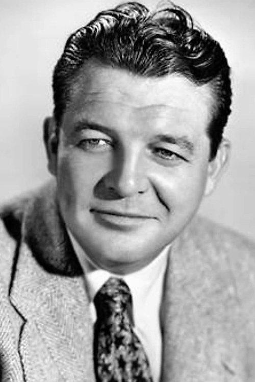 Gordon Jones fotoğrafı