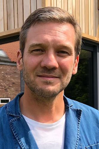 Charlie Luxton fotoğrafı