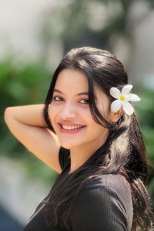 Nazifa Tushi fotoğrafı