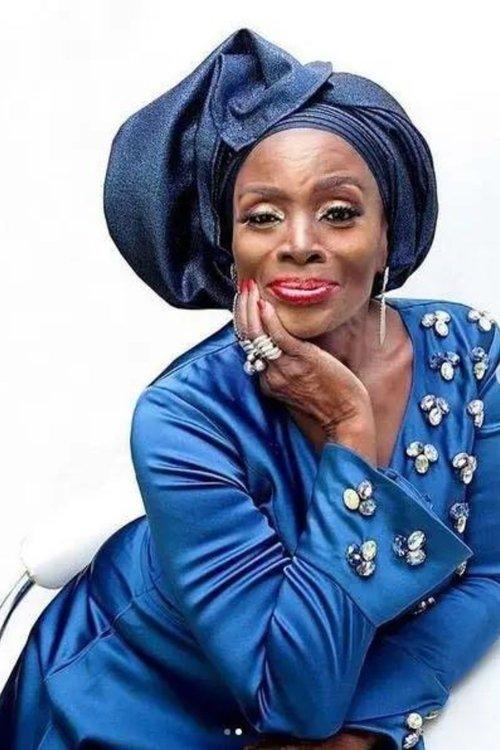 Taiwo Ajai-Lycett fotoğrafı