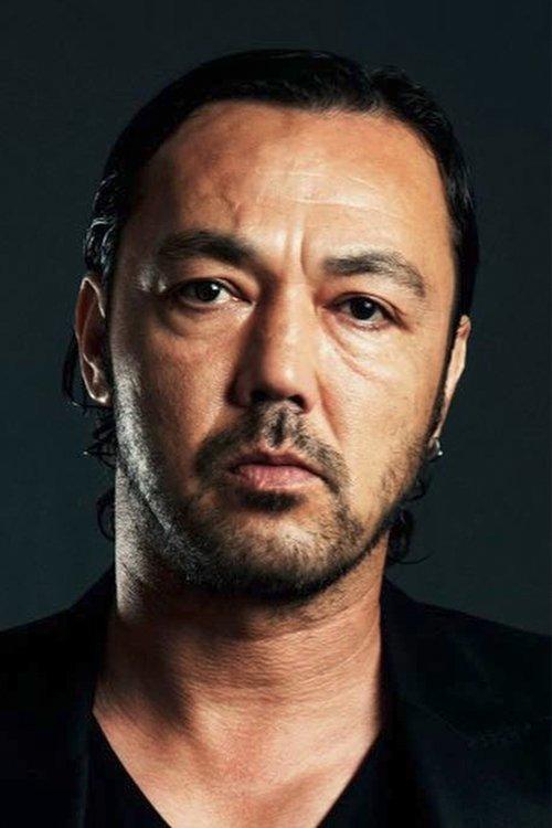 Engin Benli fotoğrafı