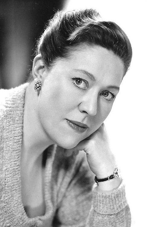 Peggy Mount fotoğrafı
