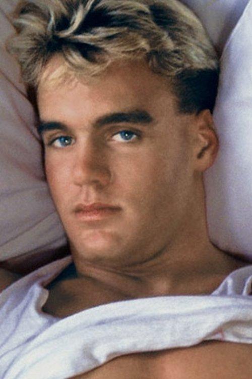 Troy Mackenzie fotoğrafı