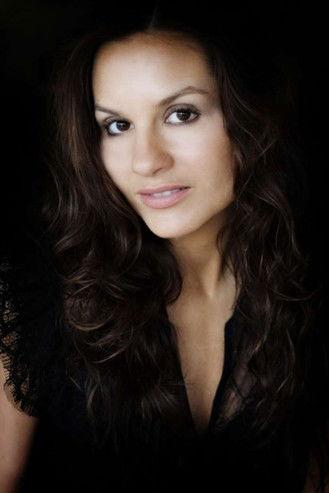 Kara DioGuardi fotoğrafı
