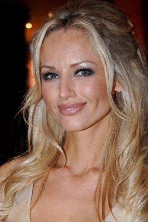 Adriana Karembeu fotoğrafı