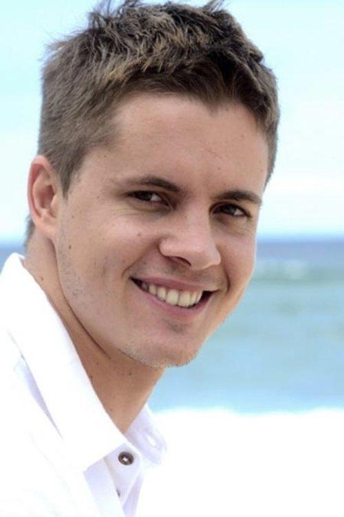 Johnny Ruffo fotoğrafı