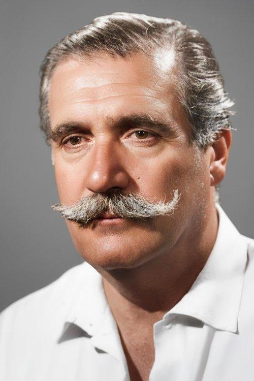 Hulusi Kentmen fotoğrafı