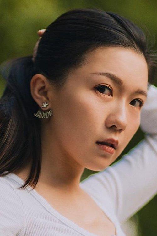 Ada Wong Chi-Hom fotoğrafı