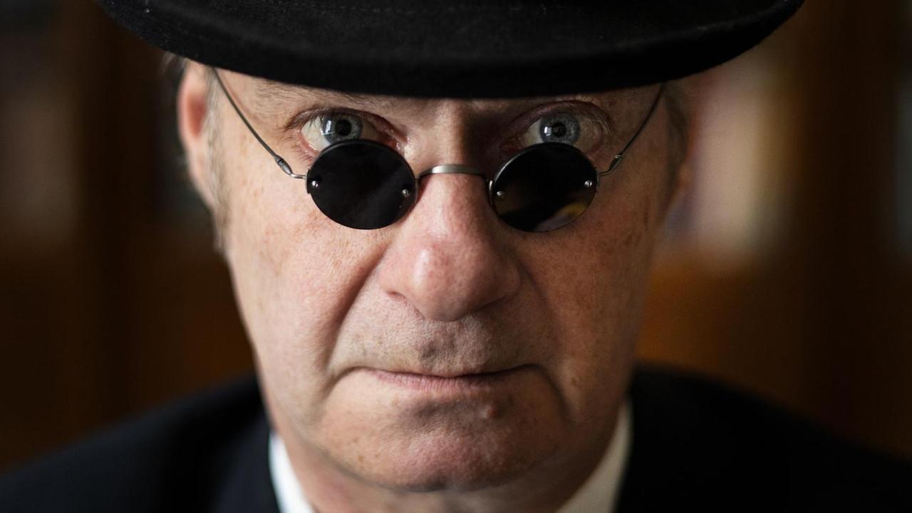 Knud bliver blind backdrop