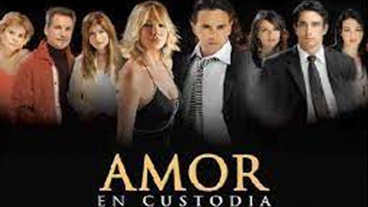 Amor en custodia backdrop