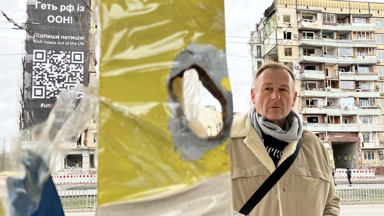 War Correspondent backdrop