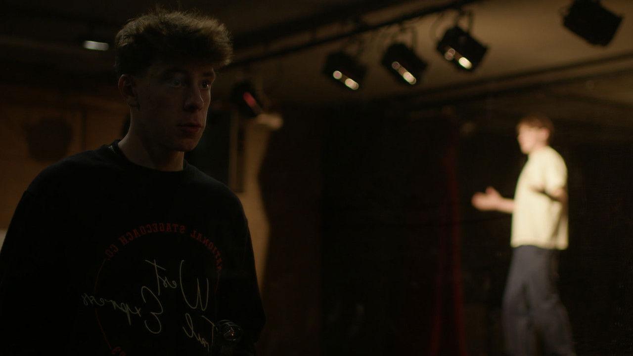 Mauvaise Journée backdrop