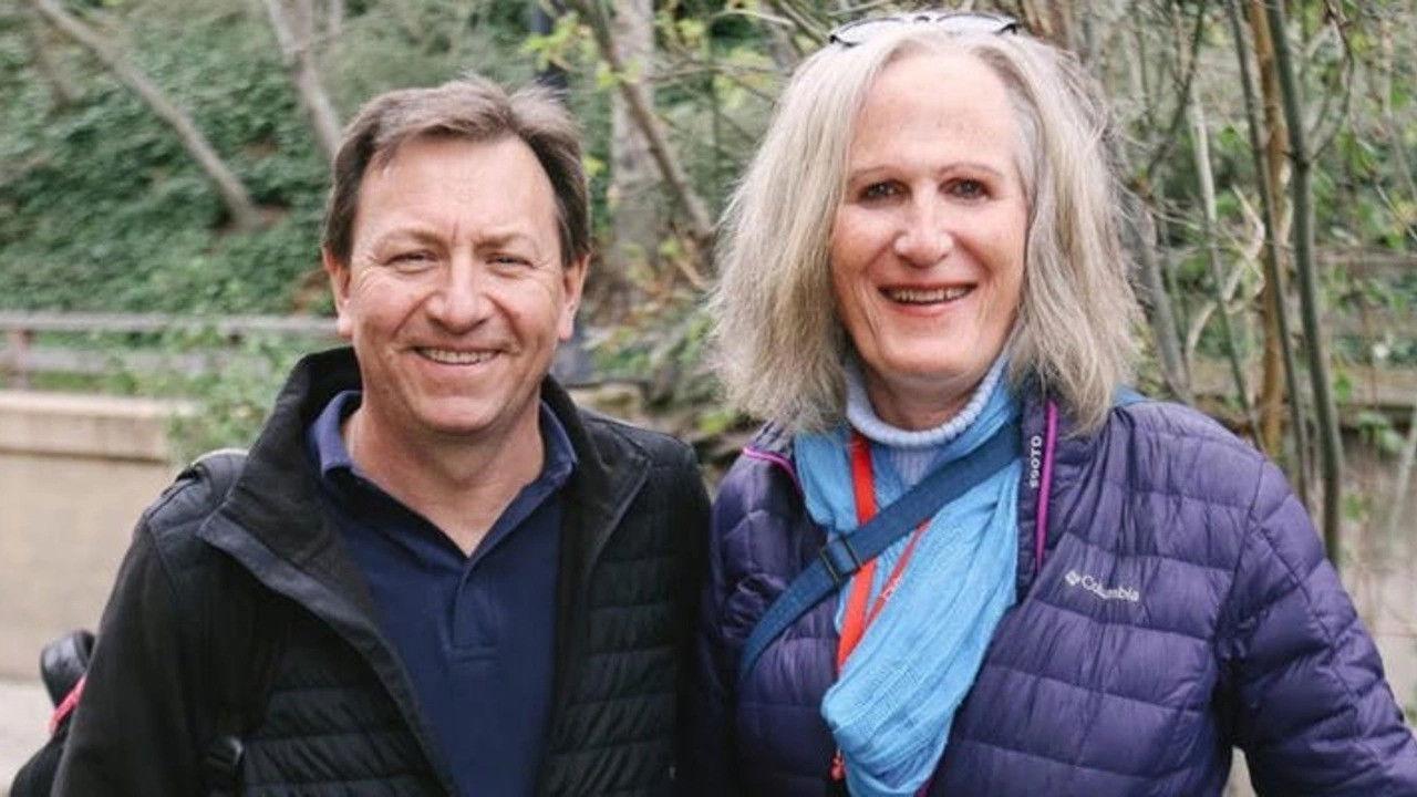 Finding Bobbi backdrop