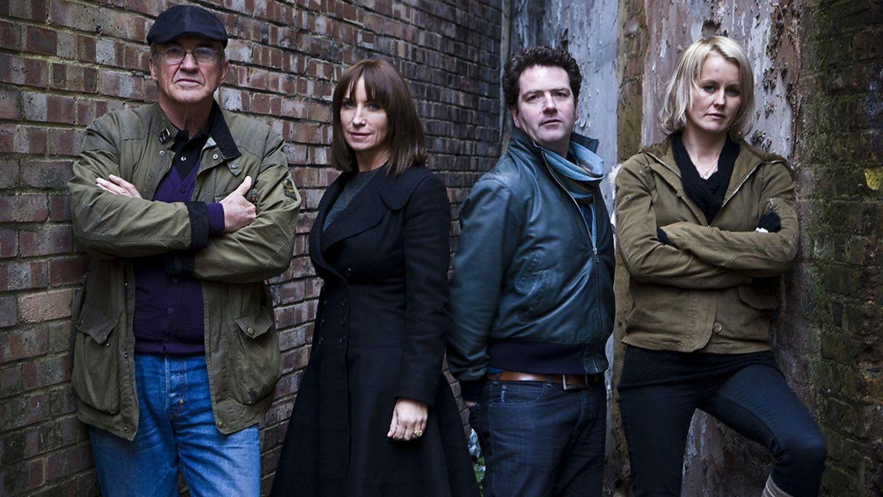 Famous, Rich and Jobless backdrop