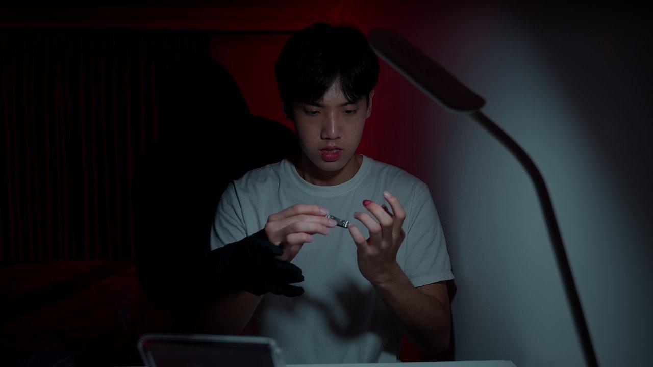 Death (死) backdrop