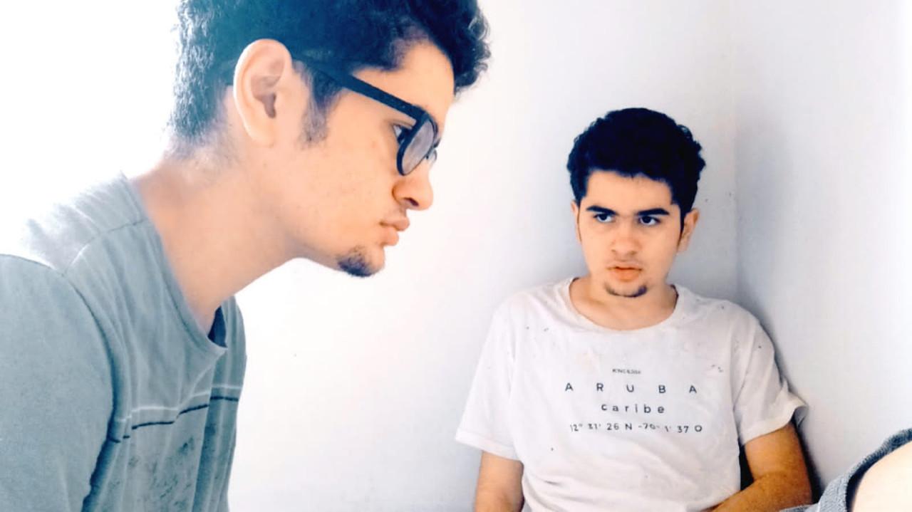 Resgate da Pulsão da Vida ou: A Aristotélica Viagem de Paranoia do Palhaço Pituco backdrop