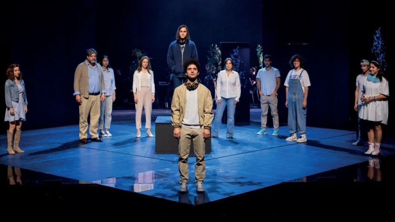 Dear Evan Hansen- The Musical: Cameri backdrop