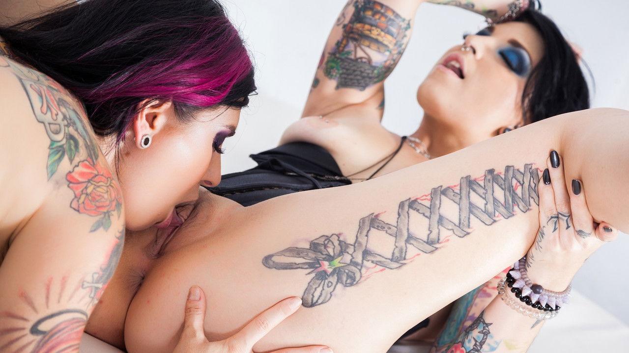 Two Chicks at the Same Time, Man! backdrop