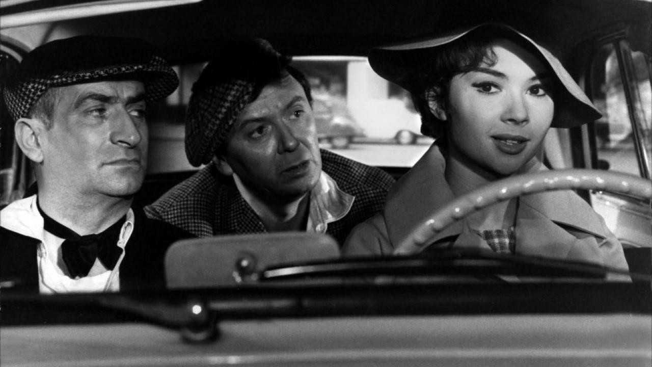 A Mouse with the Men backdrop