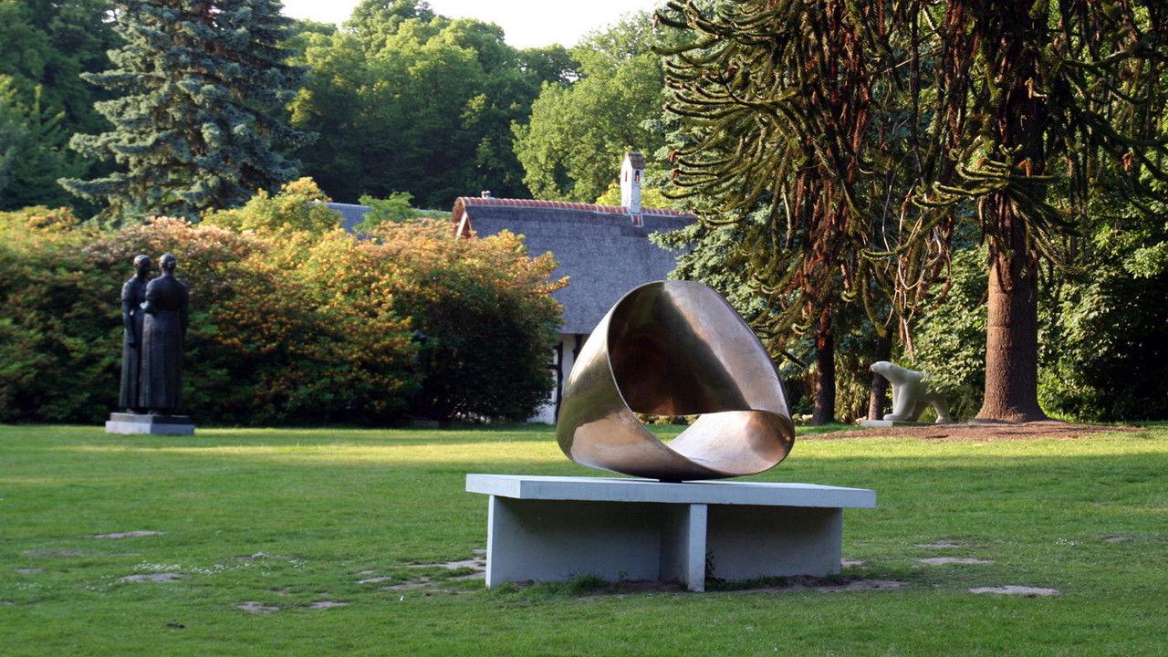 Max Bill: The Master's Vision backdrop