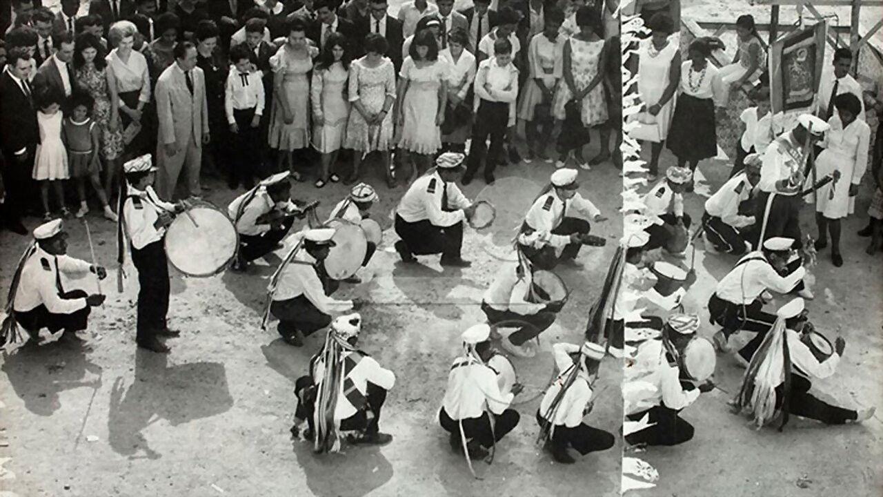 O Santo Milagroso backdrop