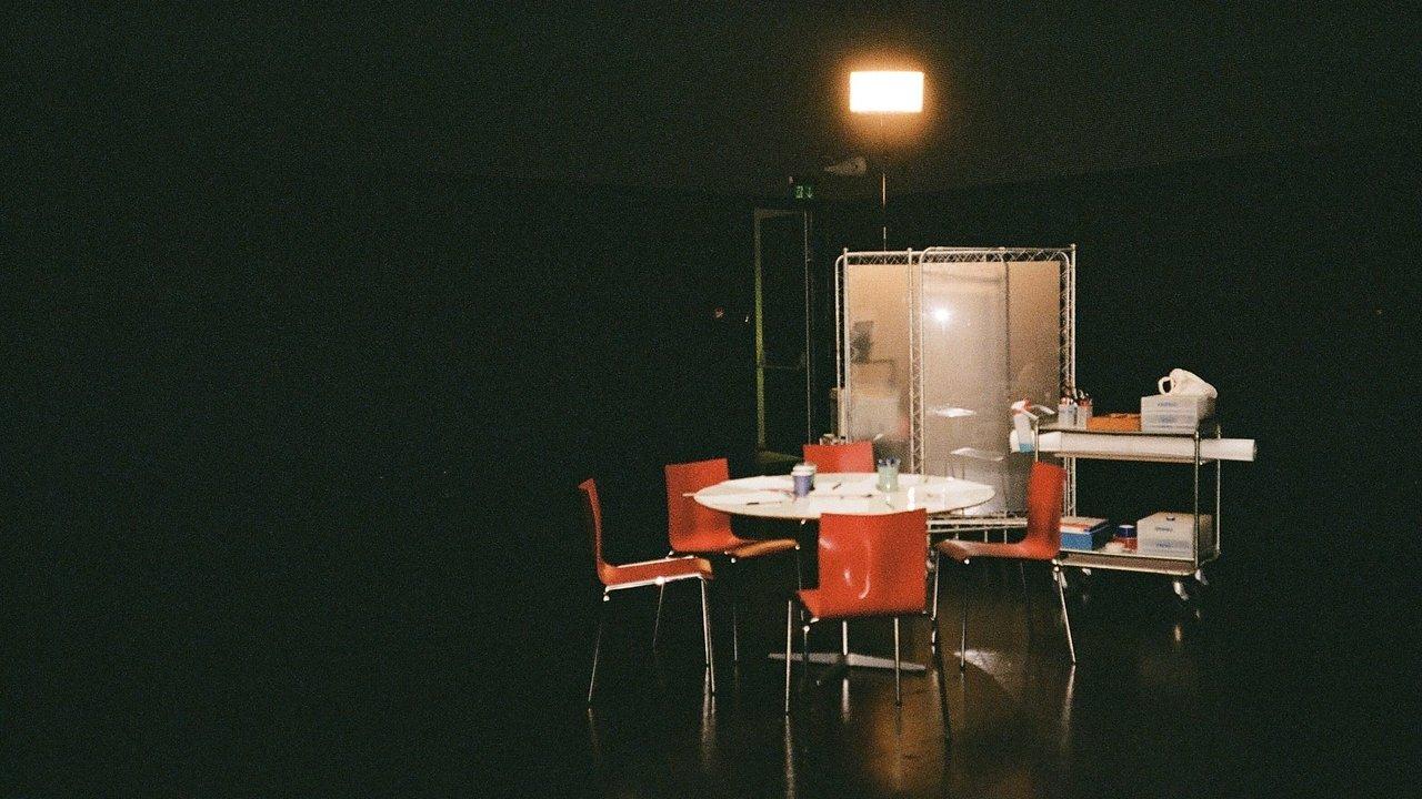 Giv os en chance backdrop