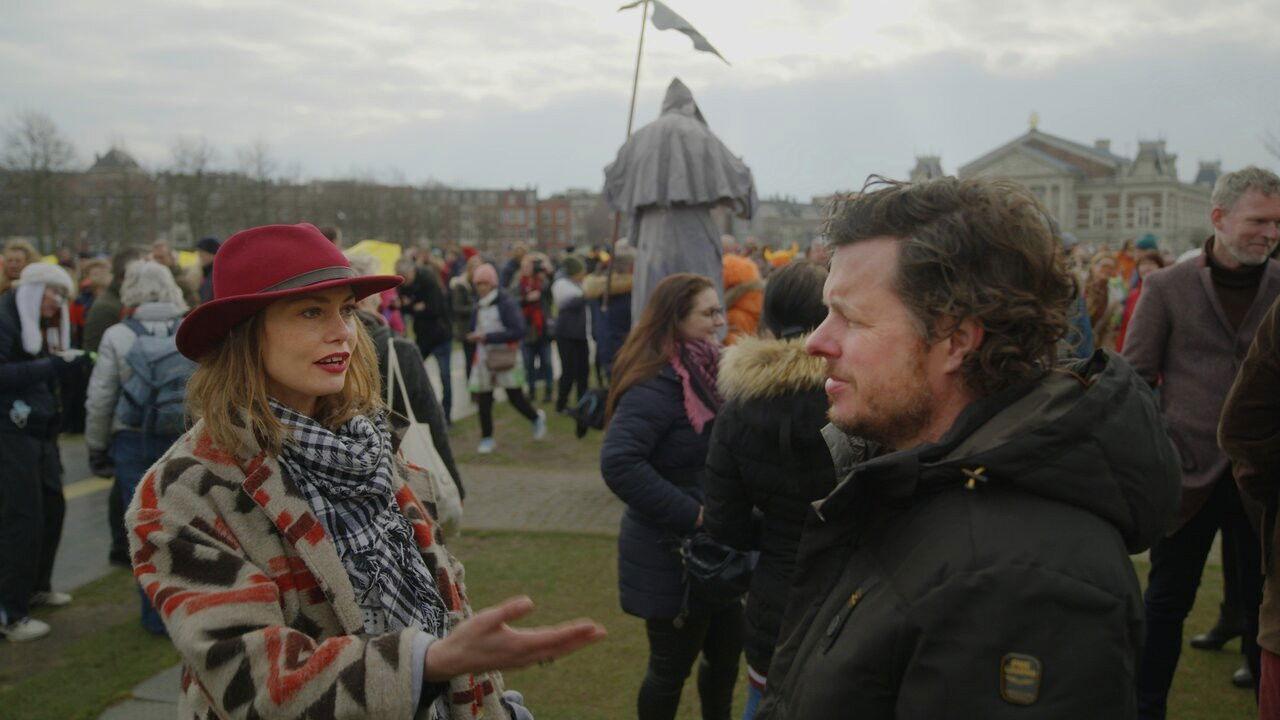 Filemon and the Conspiracy Theories backdrop