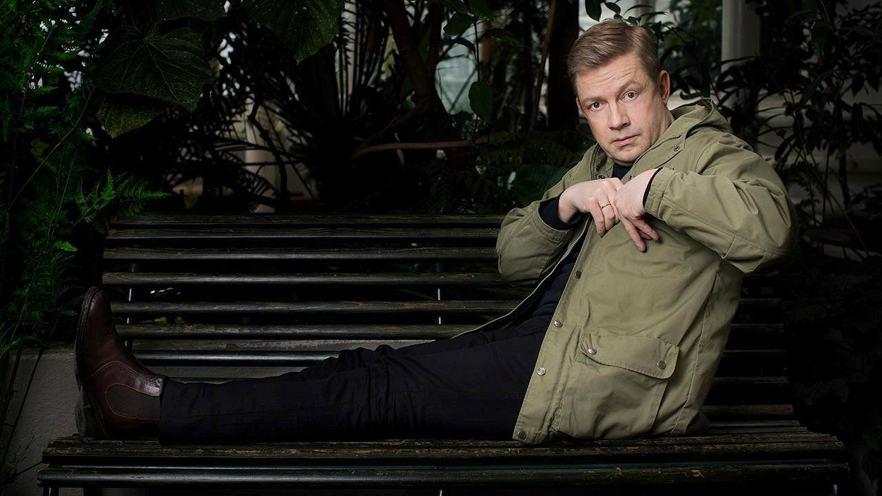 It's Going Better Now backdrop