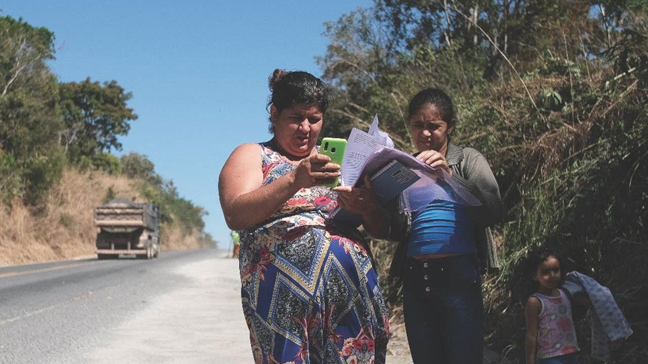 Desconectados: Os Impactos da Pandemia na Educação Brasileira backdrop
