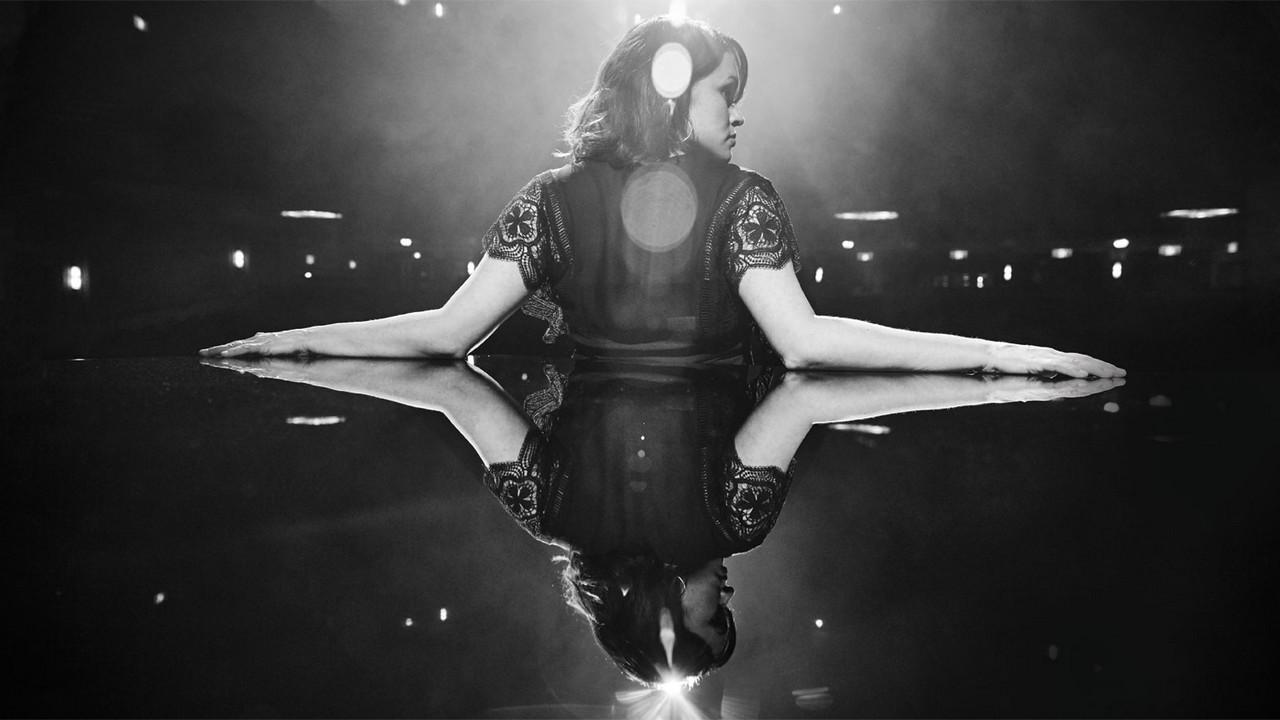 Norah Jones - Live at Ronnie Scott's backdrop