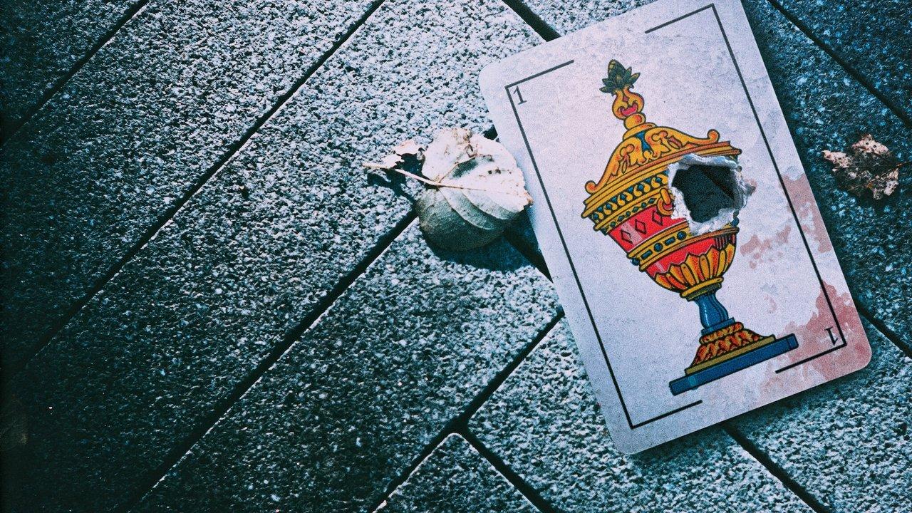 El asesino de la baraja backdrop