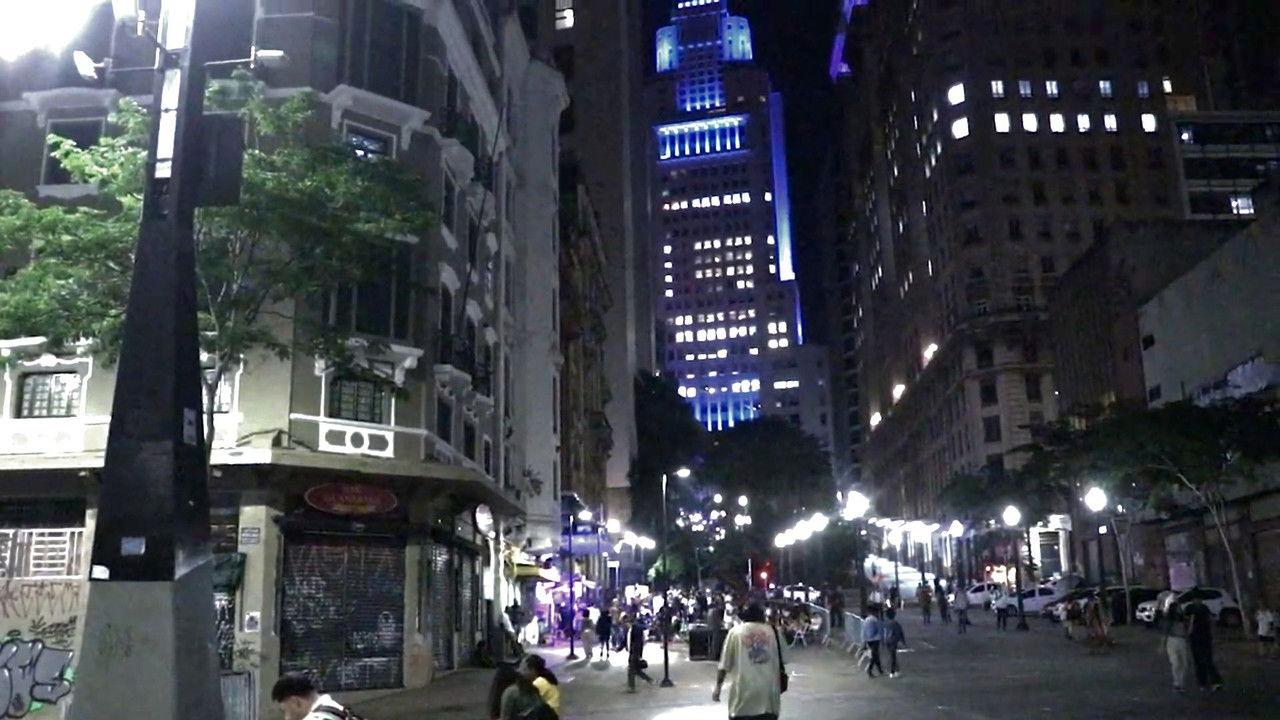 Conexões da Noite: Moda e Subcultura Paulistana backdrop