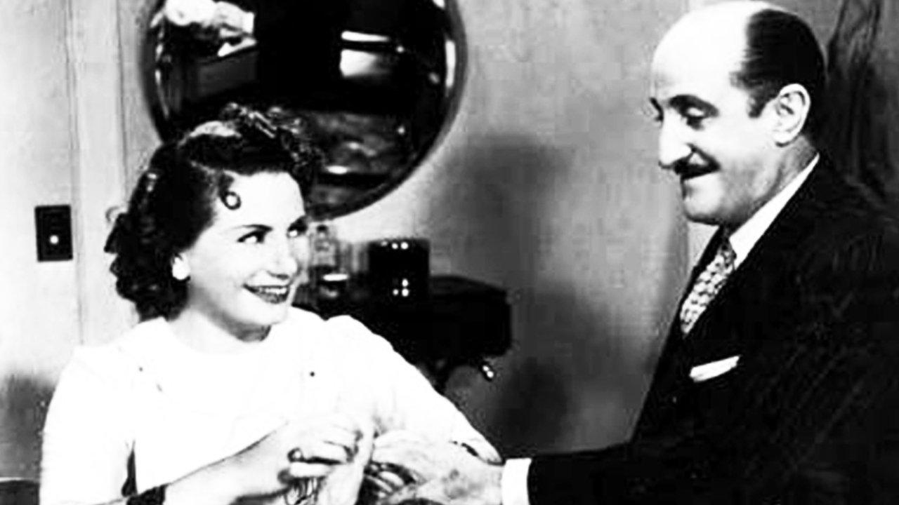 Divorce in Montevideo backdrop