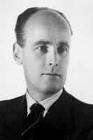 Bruce Belfrage fotoğrafı