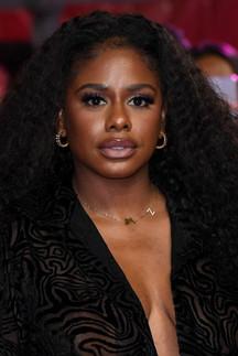 Zeze Millz fotoğrafı