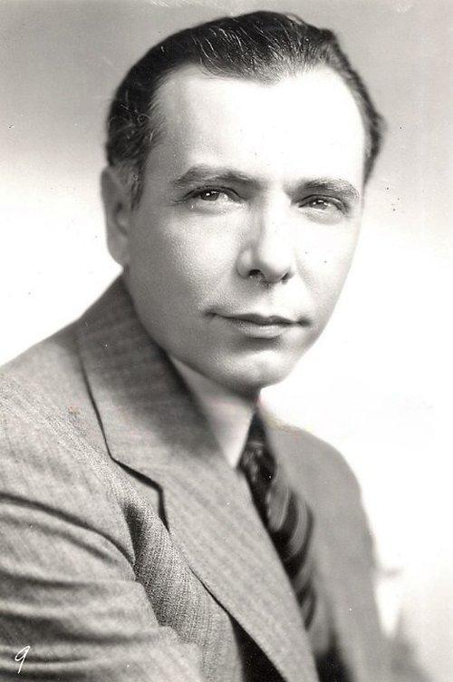 Georges Renavent fotoğrafı