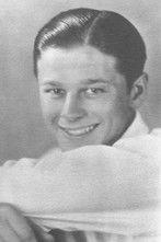 Milton Holmes fotoğrafı